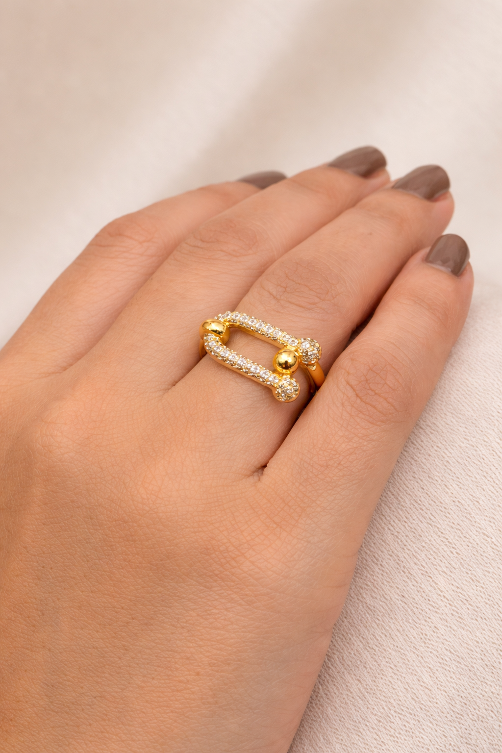 Elegant U-Link Crystal Ring For Women
