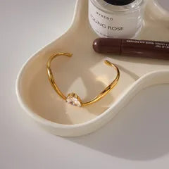 Crystal flow cuff
