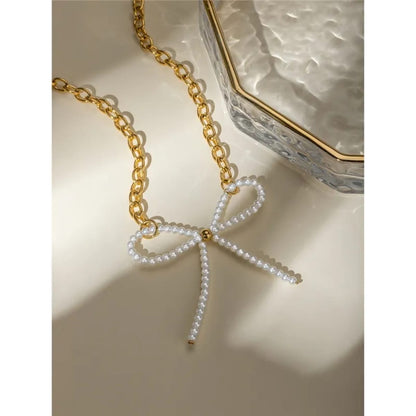 Pearl Bow Grace Necklace