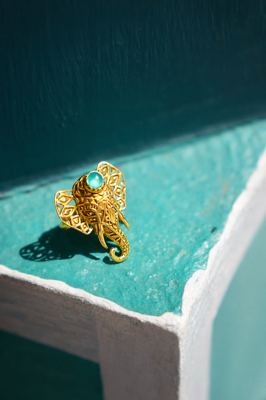Yaanai ring