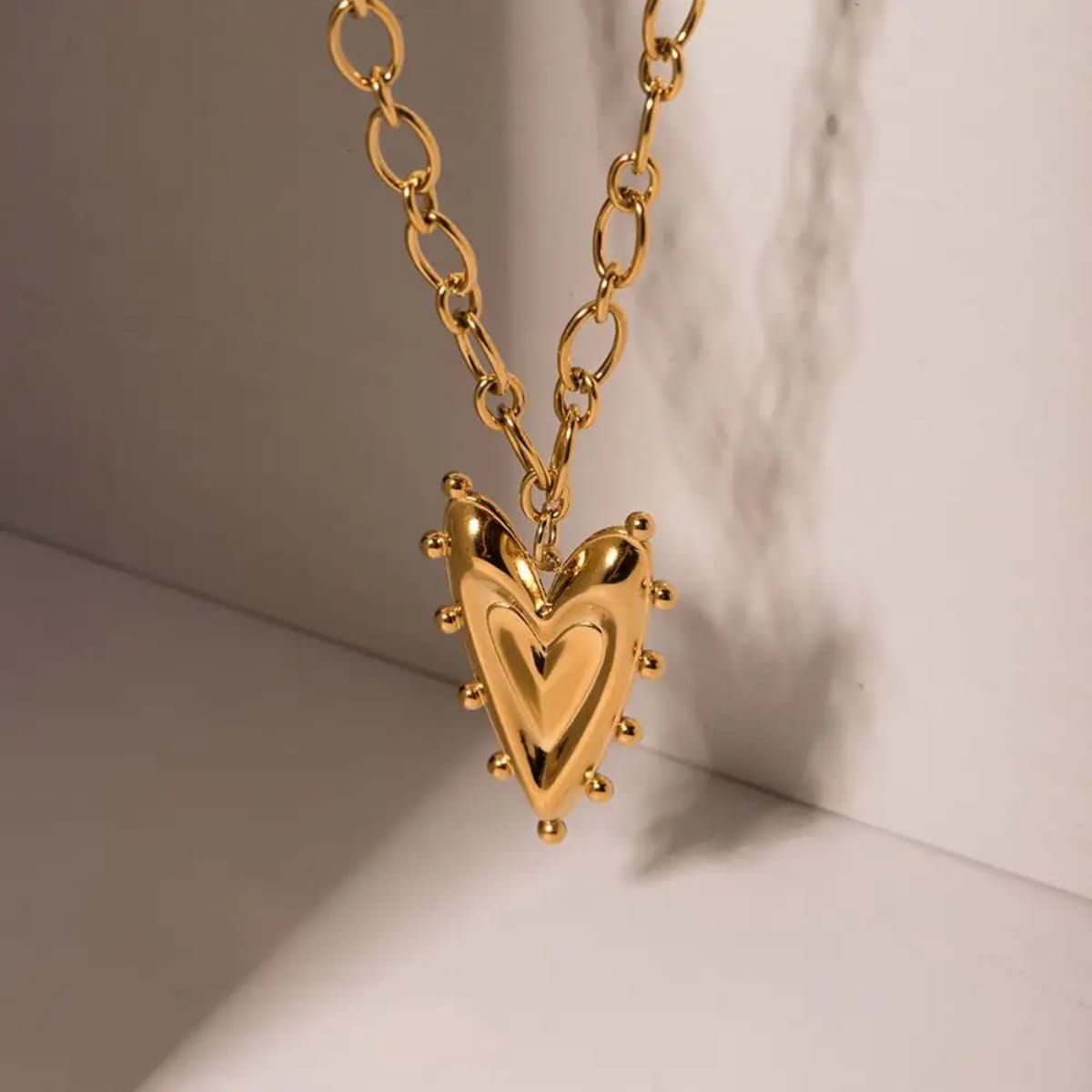 Gold Edgy Heart Pendant Chain