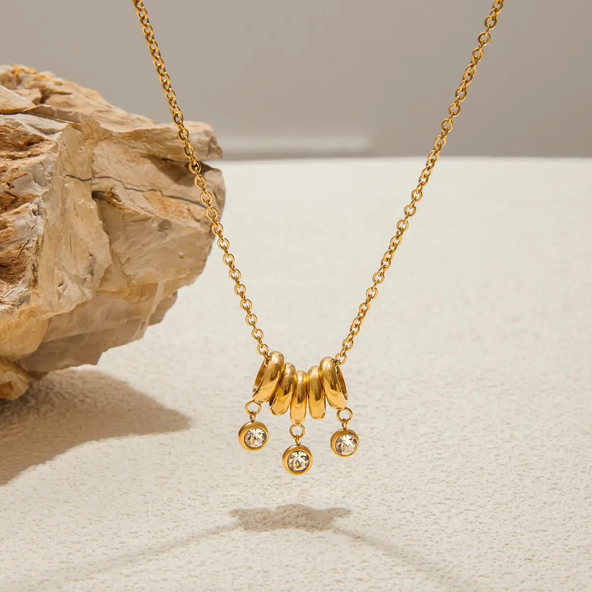 Gold Halo Pendant Necklace